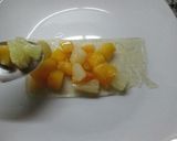 Foto del paso 6 de la receta Lasaña de gelatina de lima con macedonia de frutas