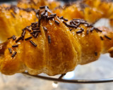 Foto del paso 4 de la receta: Croissant relleno de crema Lotus