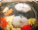 Hình bước làm 2 của món Canh Chua Cá Thu