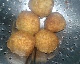 Foto langkah ke 10 dari resep Bola-Bola Makaroni Keju.