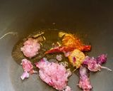 A picture of step 3 of Chingri Jhaalfarezi.