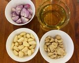Foto langkah ke 1 dari resep Bumbu dasar putih.