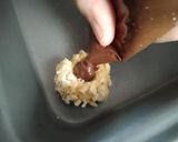 Foto langkah ke 6 dari resep Choco Thumbprint Cookies.