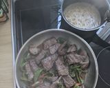 Une image de l'étape 6 de Émincés de boeuf aux poivrons sauce soja.