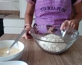 Foto del paso 1 de la receta Galletas saladas de queso y fiambre de pollo