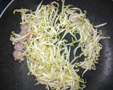 Foto langkah ke 3 dari resep Sayur Tumis Bayam dan Toge.