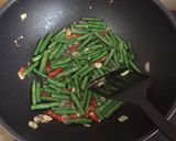 Foto langkah ke 4 dari resep Tumis kacang panjang.