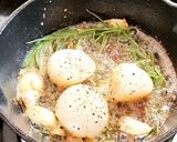 Foto langkah ke 5 dari resep Lemon garlic butter Scallops with Fettuccine Pesto.