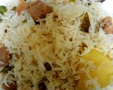 A picture of step 3 of Soya bean rice/crispy chicken n Raita(yogurt)😊.