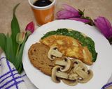 Hình bước làm 3 của món Bữa sáng với trứng, rau bina và nấm #cleaneating
