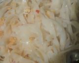 Foto langkah ke 3 dari resep Kwitiau goreng keju.