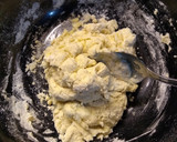 Foto del paso 1 de la receta: Pizza de cebolla y quesos