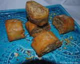 A picture of step 10 of Tahini baklava.