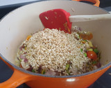 Foto del paso 3 de la receta: Arroz integral caldoso con verduras, shiitake y miso