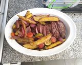 Foto del paso 8 de la receta: Lomo al horno con verduras y papas cuña 😋