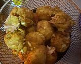 A picture of step 4 of Potato balls.