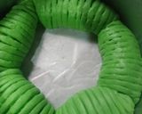 Foto langkah ke 7 dari resep Pandan Wool Roll Bread.