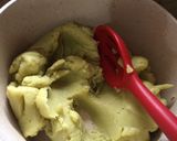 Foto langkah ke 2 dari resep Churros matcha.