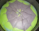 A picture of step 5 of Unicorn Tie Dye Cake.
