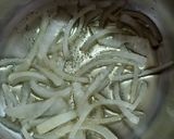 Foto del paso 1 de la receta: Glass noodles (fideos de cristal) con gambas y champiñones 🇯🇵