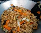 Foto langkah ke 4 dari resep Mie goreng simple.