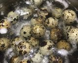 Foto del paso 1 de la receta: Huevos de codorniz encurtidos