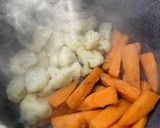 Foto langkah ke 1 dari resep Mashed Kembang Kol & Sweet Potatoes.