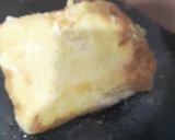 Foto langkah ke 3 dari resep Honey French Toast.