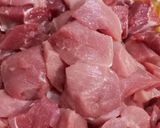 Foto del paso 1 de la receta: Salteado de Cerdo con Zapallitos Verdes
