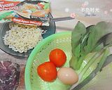 Foto langkah ke 1 dari resep Indomie TomPi (Tomat & Daging Sapi).