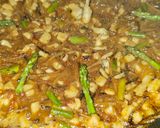 A picture of step 5 of Fideuá with Cuttlefish and Asparagus.