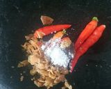Foto langkah ke 2 dari resep Cireng Bumbu Rujak Mentimun Asam Pedas.