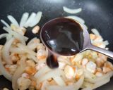 รูปขั้นตอนการทำที่ 2 ของ ข้าวผัดกุ้ง