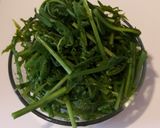 A picture of step 2 of Fried Paco Fern (Thai Style).