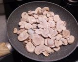 A picture of step 10 of Open Raviolo with Béchamel and Mushrooms.