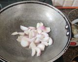 A picture of step 4 of Paneer butter masala.