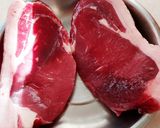 Foto langkah ke 1 dari resep Beef Steak Breakfast Idea.