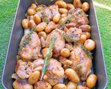Foto del paso 12 de la receta: Codillo al horno con patatas y escalonias glaseadas