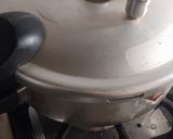 A picture of step 3 of دال چکن.