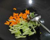 Foto langkah ke 4 dari resep Sayur wortel dan labu siam.