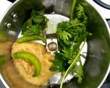 A picture of step 2 of Chicken Yakhni.
