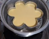 Foto langkah ke 5 dari resep Bingka Karamel Kukus.