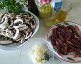 Foto del paso 1 de la receta: Champiñones al horno con hígado de cabrito