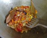 A picture of step 9 of Dahi wali bhindi.