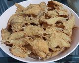 Foto langkah ke 3 dari resep Ikan Asin Crispy.