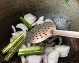 A picture of step 1 of Fried idli in Palak gravy.