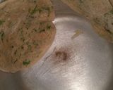A picture of step 7 of Palak muli ke paranthe.