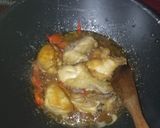 Foto langkah ke 4 dari resep Ayam kentang masak kecap.