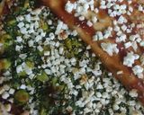 A picture of step 5 of Spinach Star bread pizza.