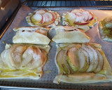 Foto del paso 7 de la receta: Facturas simples con tapas de empanadas de manzana y pera